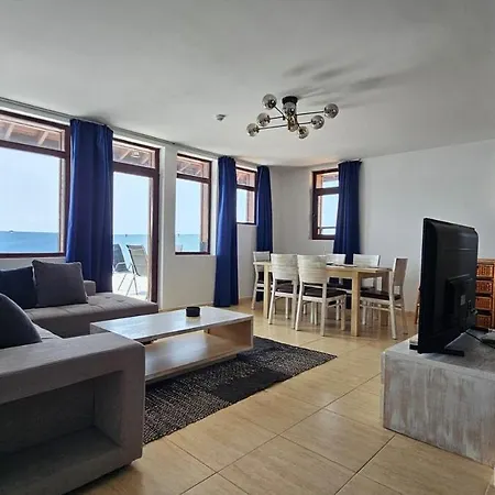 с потрясающим видом Sveti Vlas